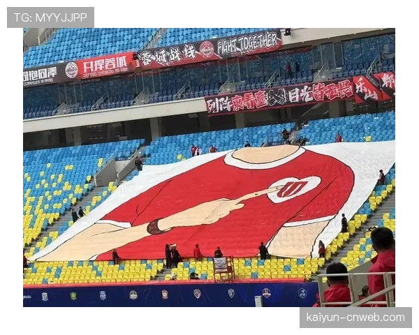 【2026年4月中超联赛·非赛事·群众体育中超俱乐部开放日吸引数万球迷参与，推动足球文化普及